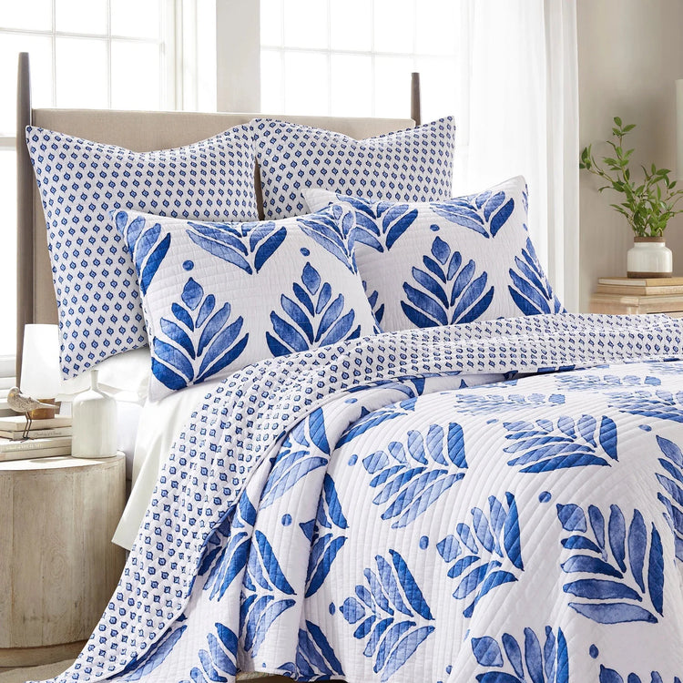 Tropical Coastal Bedding