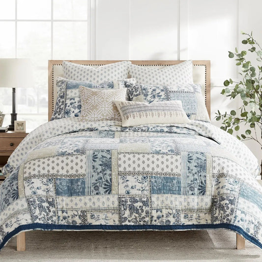 Aliza Quilt Set - Coastal Quilt Set - Quahog Bay Bedding