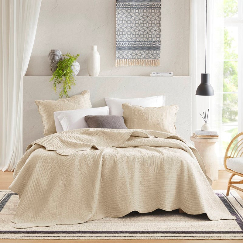 Coastal Scalloped Edge Quilt Set 3PC - Cream