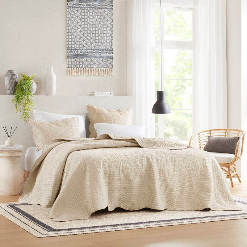 Coastal Scalloped Edge Quilt Set 3PC - Cream