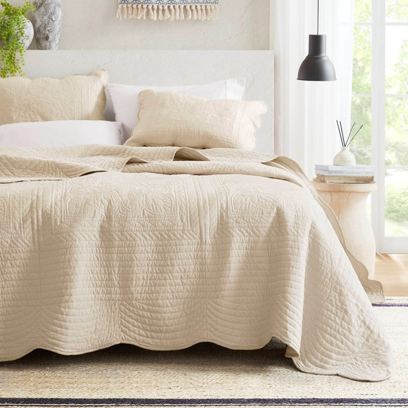 Coastal Scalloped Edge Quilt Set 3PC - Cream