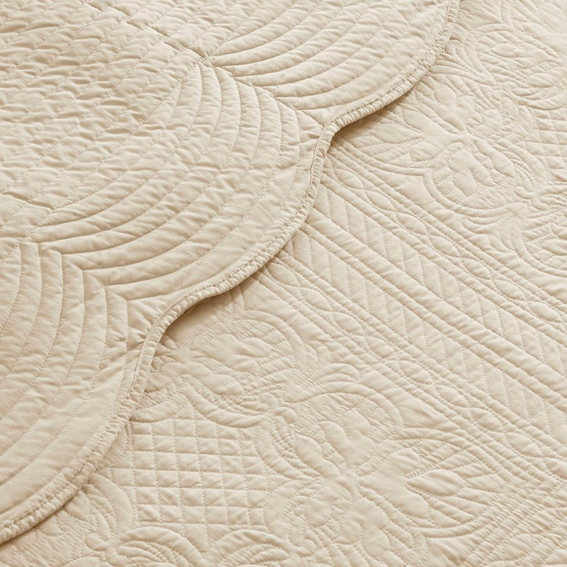 Coastal Scalloped Edge Quilt Set 3PC - Cream
