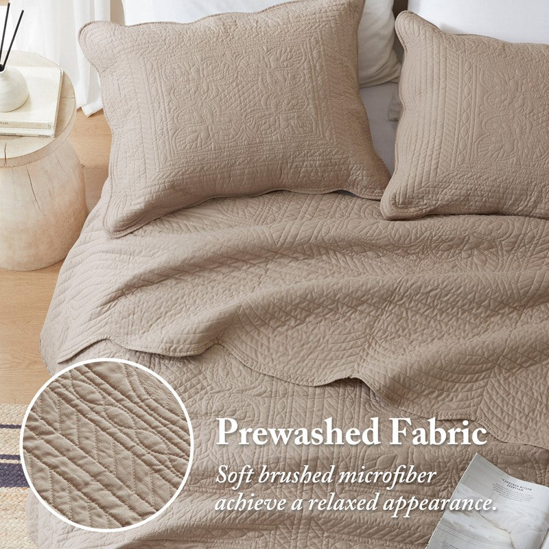 Coastal Scalloped Edge Quilt Set 3PC - Khaki