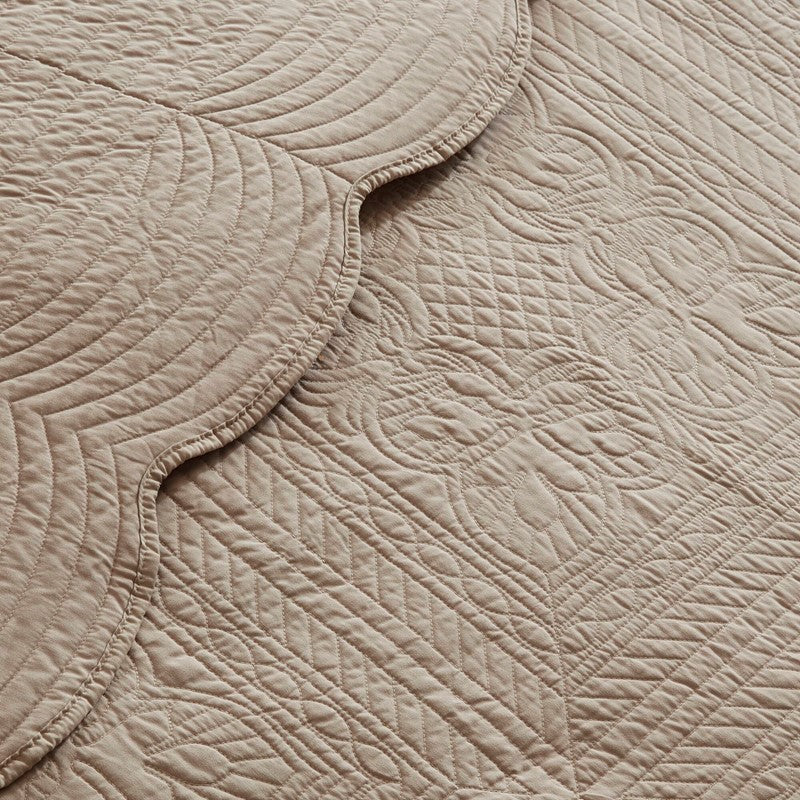 Coastal Scalloped Edge Quilt Set 3PC - Khaki