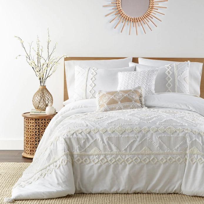 Harleson White Diamonds with Tassels Pillow