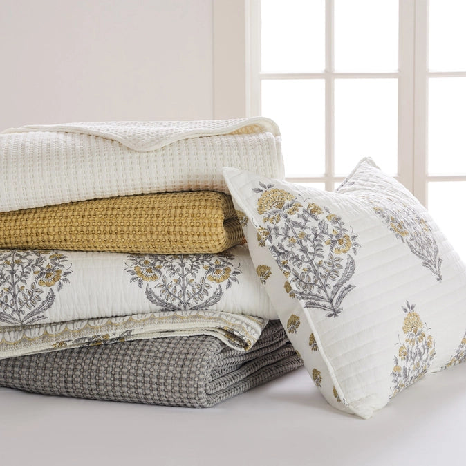 Kamira Quilt Set - Ochre - Floral Quilt Sets