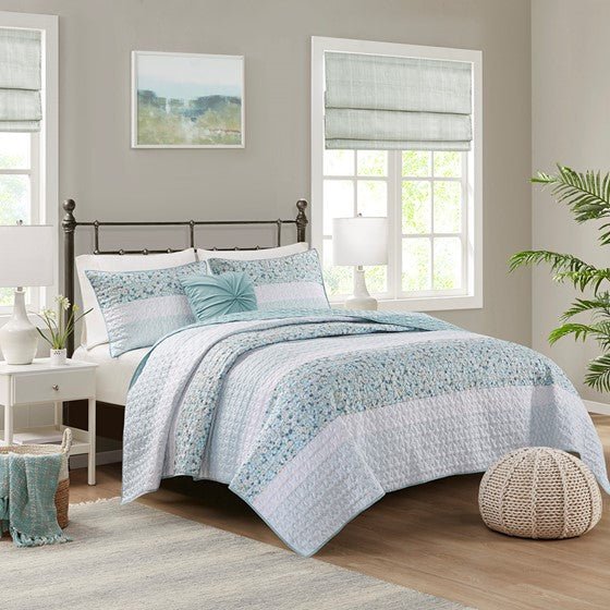 Madison Park Coastal Shabby Chic Seersucker Floral 4PC Quilt Set - Aqua, Blue & Green Hues - Quahog Bay Bedding