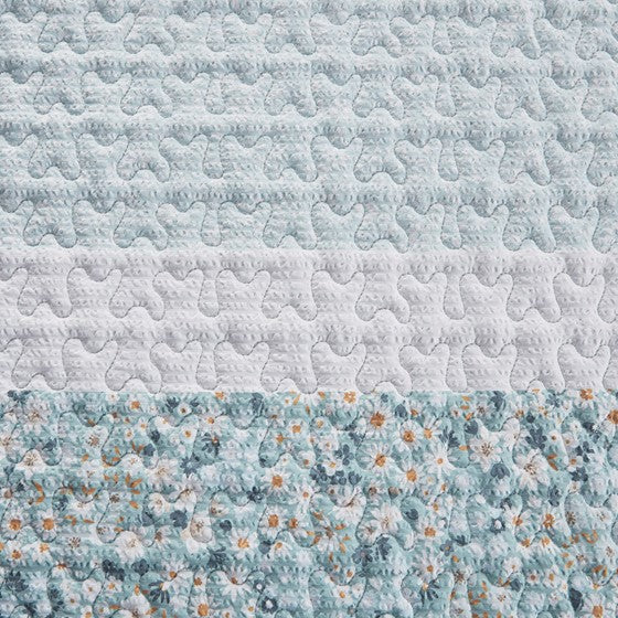 Madison Park Coastal Shabby Chic Seersucker Floral 4PC Quilt Set - Aqua, Blue & Green Hues - Quahog Bay Bedding