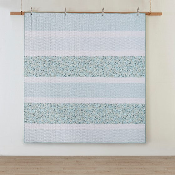 Madison Park Coastal Shabby Chic Seersucker Floral 4PC Quilt Set - Aqua, Blue & Green Hues - Quahog Bay Bedding