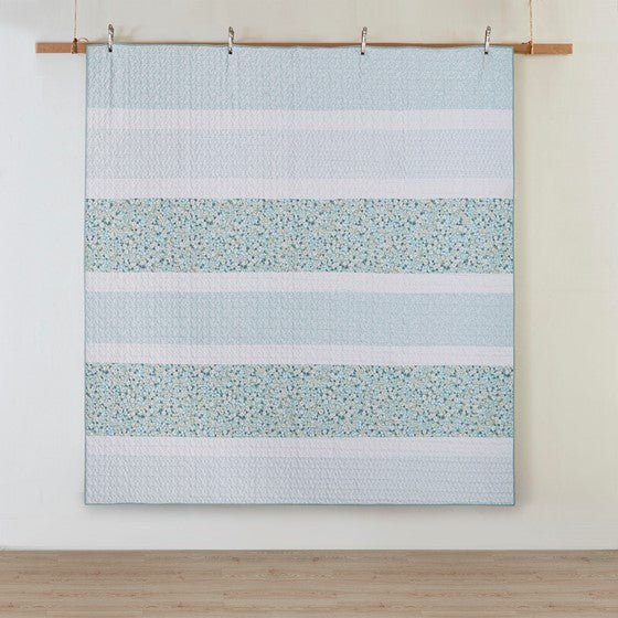 Madison Park Coastal Shabby Chic Seersucker Floral 4PC Quilt Set - Aqua, Blue & Green Hues - Quahog Bay Bedding