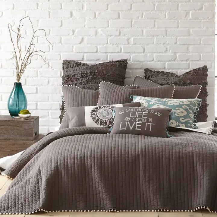 Pom Pom Quilt - Quahog Bay Bedding