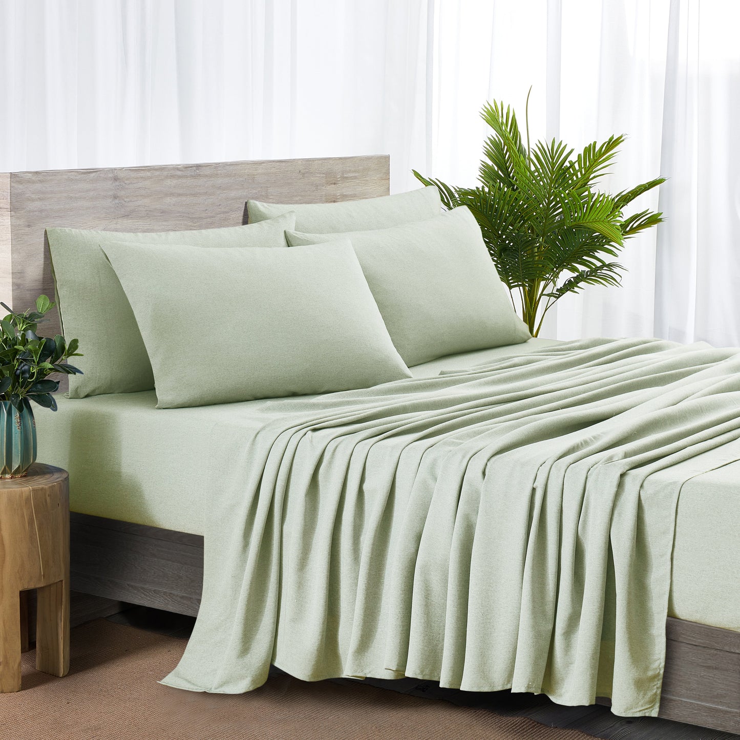 Bamboo 2000 Thread Count 6-Piece Chambray Sheet Set with SnugGrip