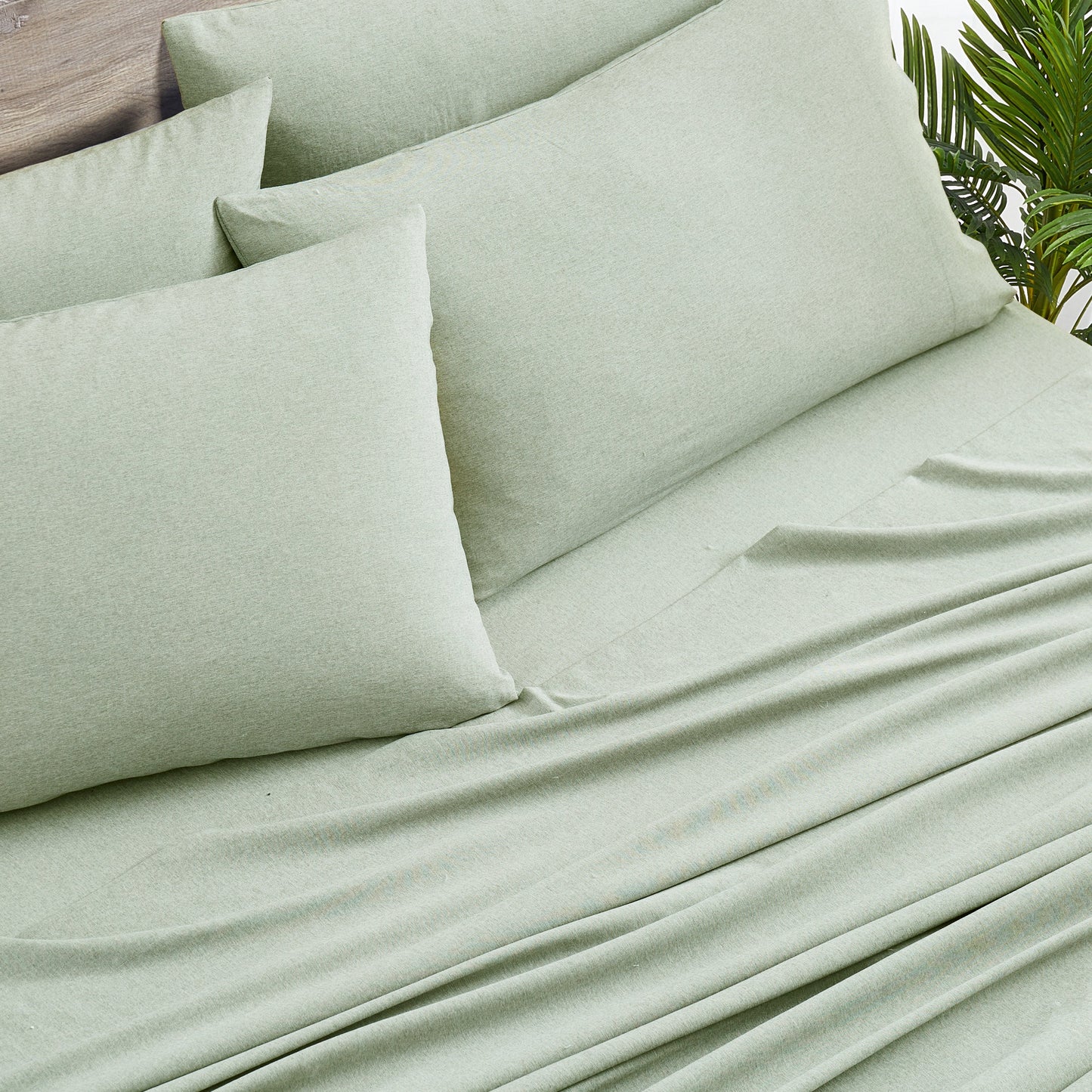 Bamboo 2000 Thread Count 6-Piece Chambray Sheet Set with SnugGrip