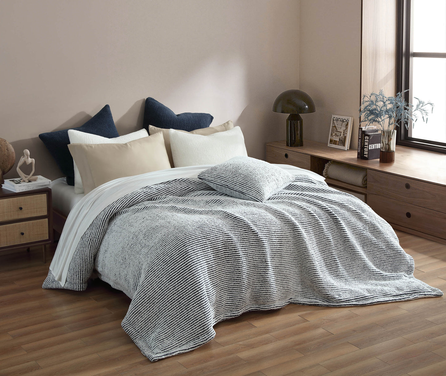 Luxury Two-Tone Ribbed Throw Pillow