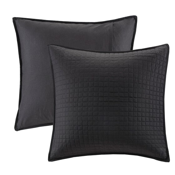 Urban Habitat Oversized Medallion Cotton Comforter Set - Black and White Comforter Set - Quahog Bay Bedding