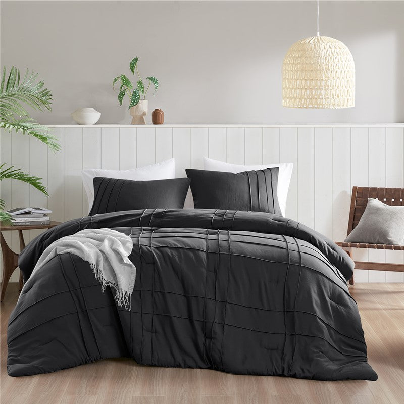 Walker Soft Washed Pleated Comforter Set - Black