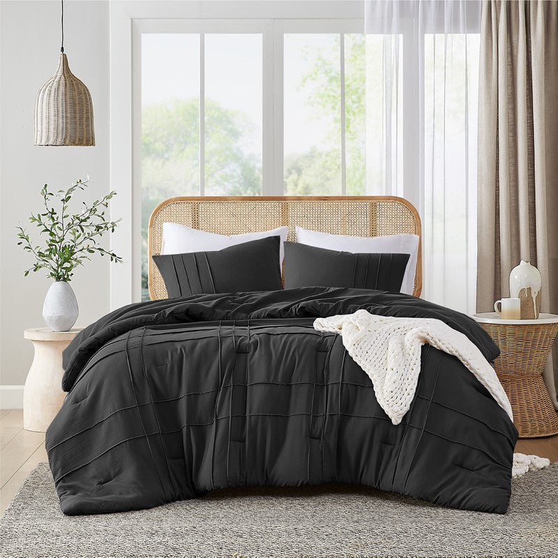 Walker Soft Washed Pleated Comforter Set - Black