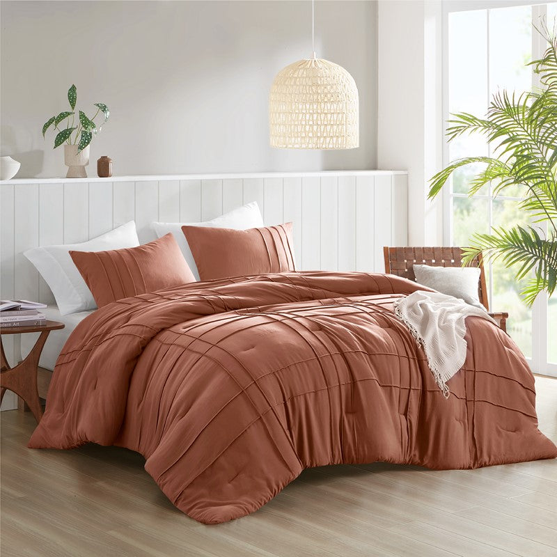 Walker Soft Washed Pleated Comforter Set - Clay