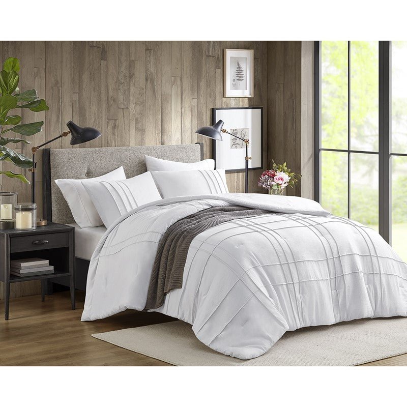Walker Soft Washed Pleated Comforter Set - White