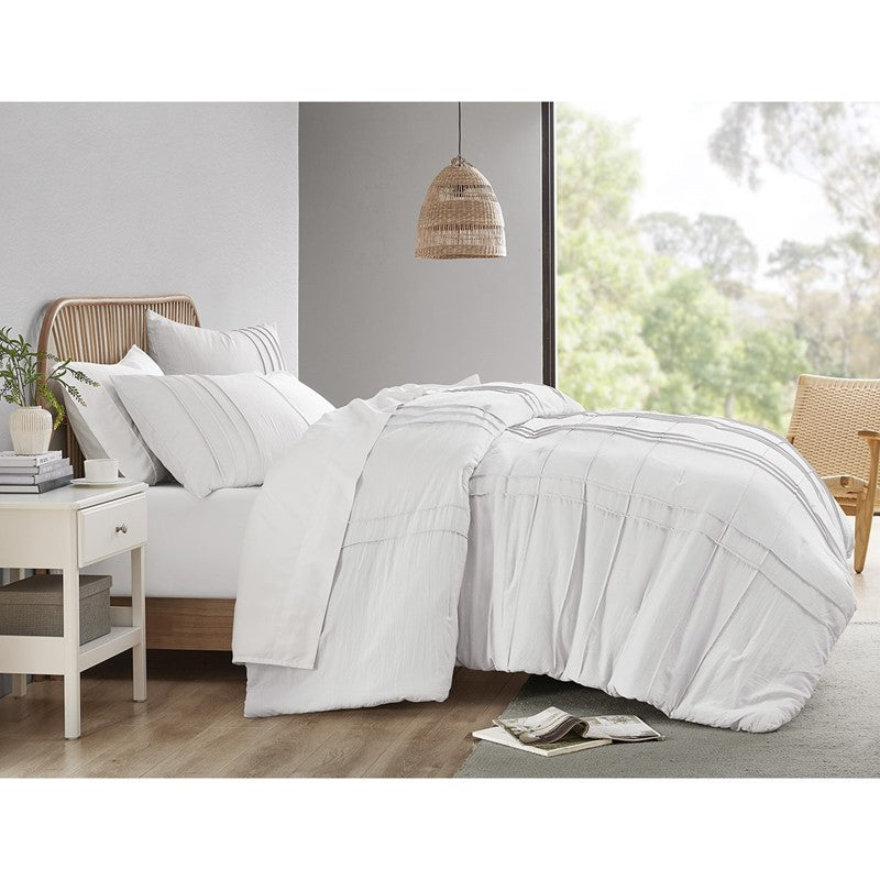 Walker Soft Washed Pleated Comforter Set - White