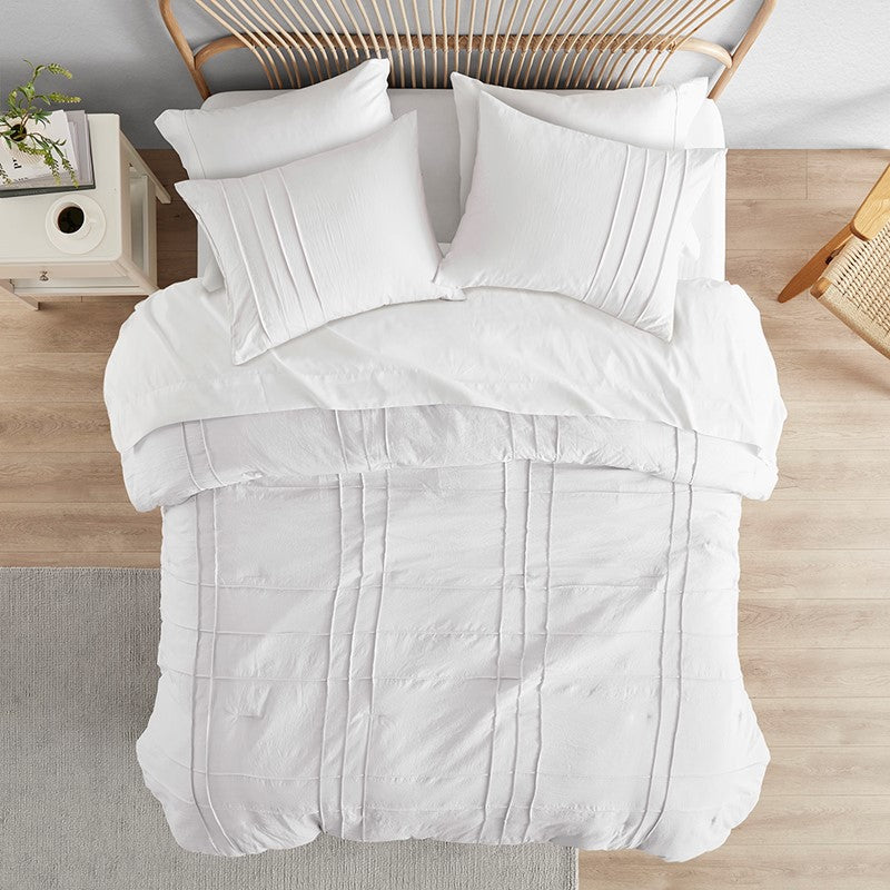 Walker Soft Washed Pleated Comforter Set - White