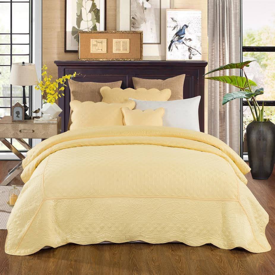 Buttercup Puffs Yellow Diamond Matelasse Scalloped Quilt Set - Quahog Bay Bedding