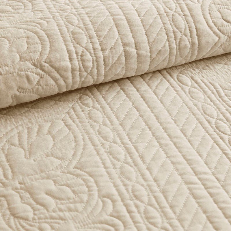 Coastal Scalloped Edge Quilt Set 3PC - Cream - Quahog Bay Bedding