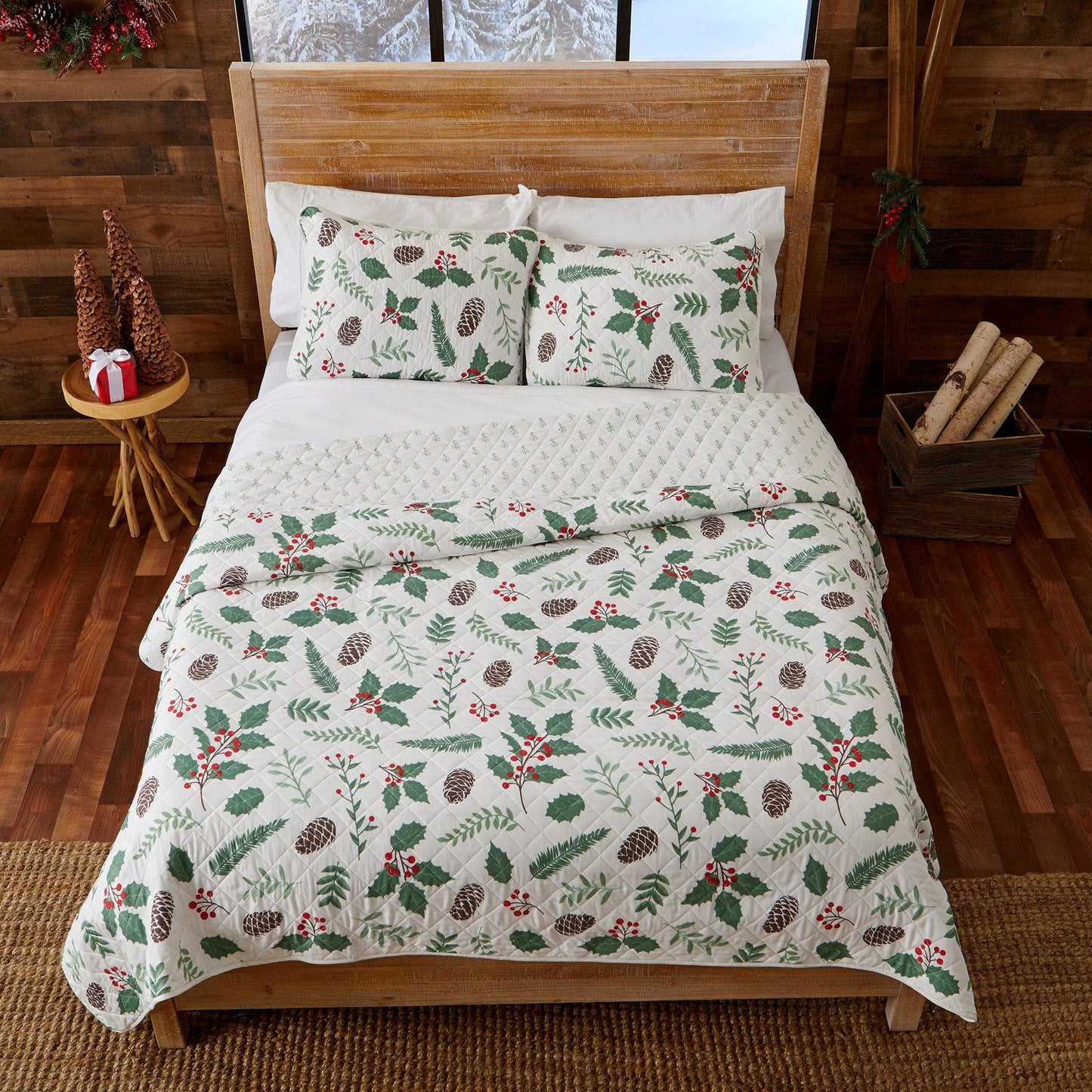Christmas Holly Quilt Set - Christmas Quilts