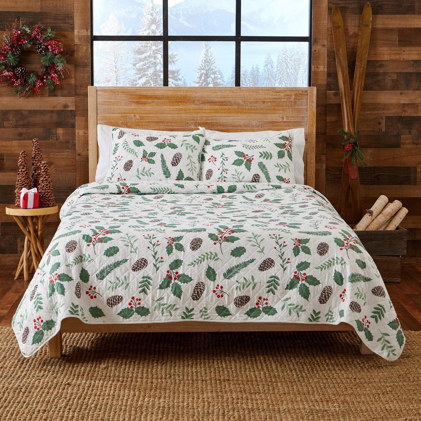 Christmas Holly Quilt Set - Christmas Quilts