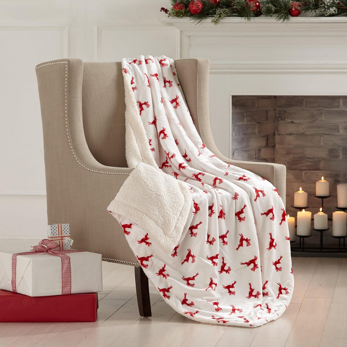 Christmas Sherpa Throw Blanket - Festive Christmas Themed Bedding