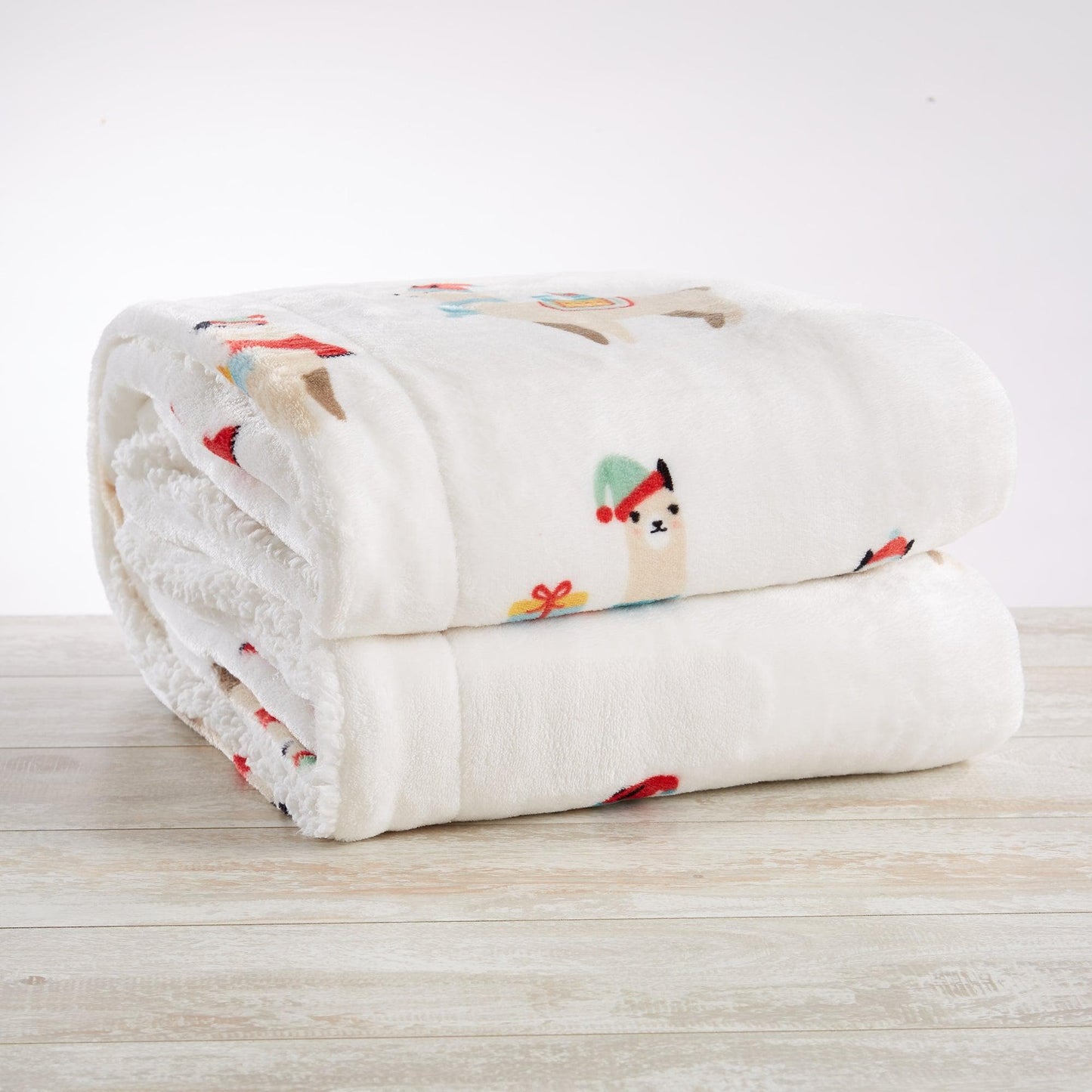 Christmas Sherpa Throw Blankets - Christmas Themed Quilts