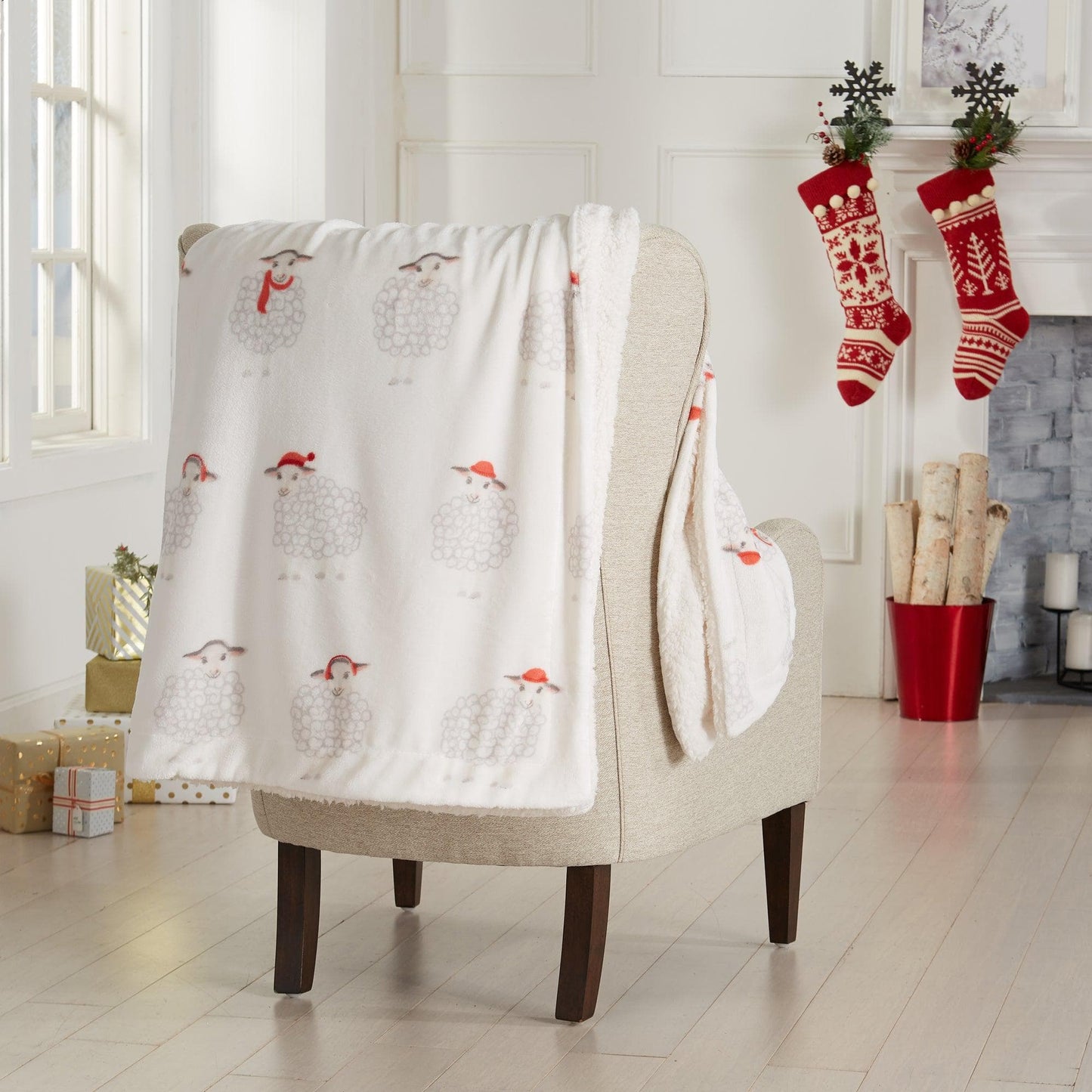 Christmas Sherpa Throw Blankets - Christmas Themed Quilts
