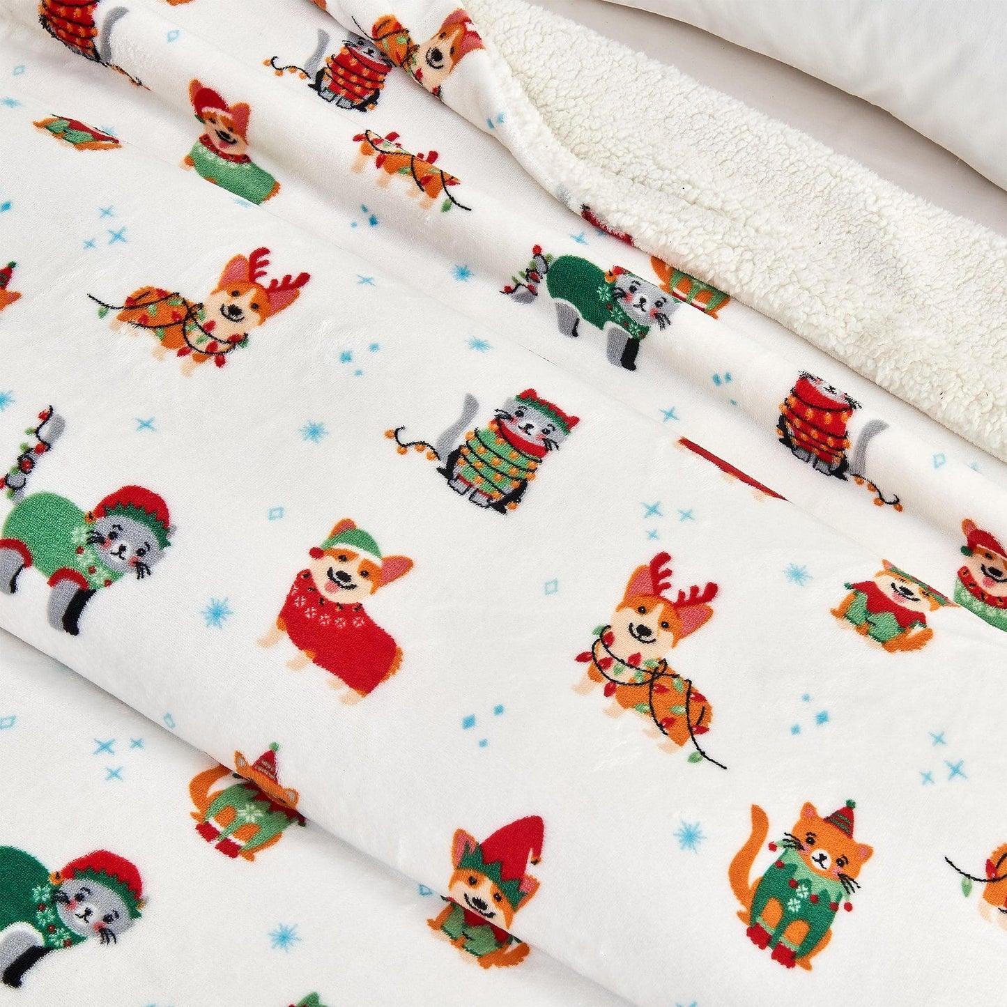 Christmas Sherpa Throw Blankets - Christmas Themed Quilts