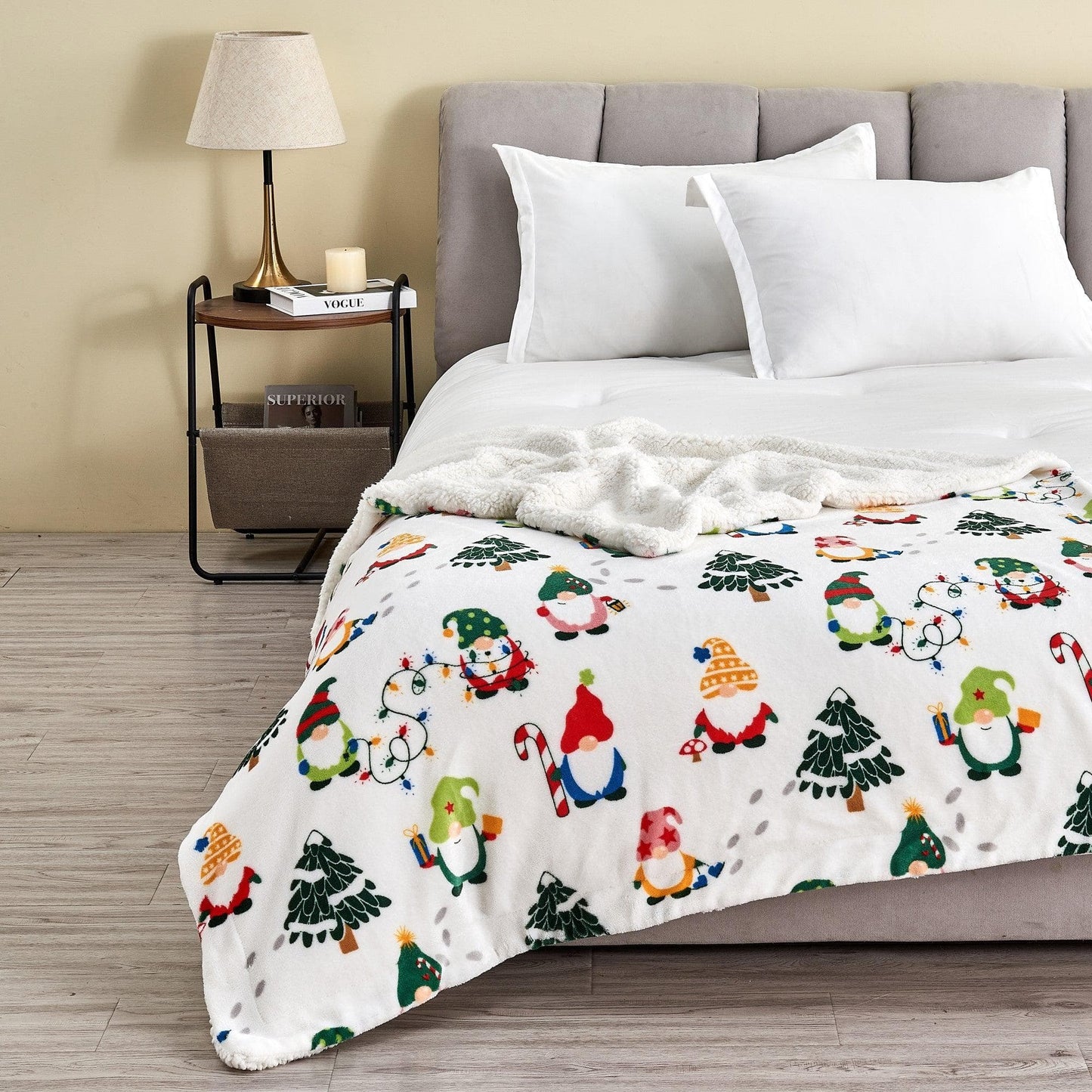 Christmas Sherpa Throw Blankets - Christmas Themed Quilts