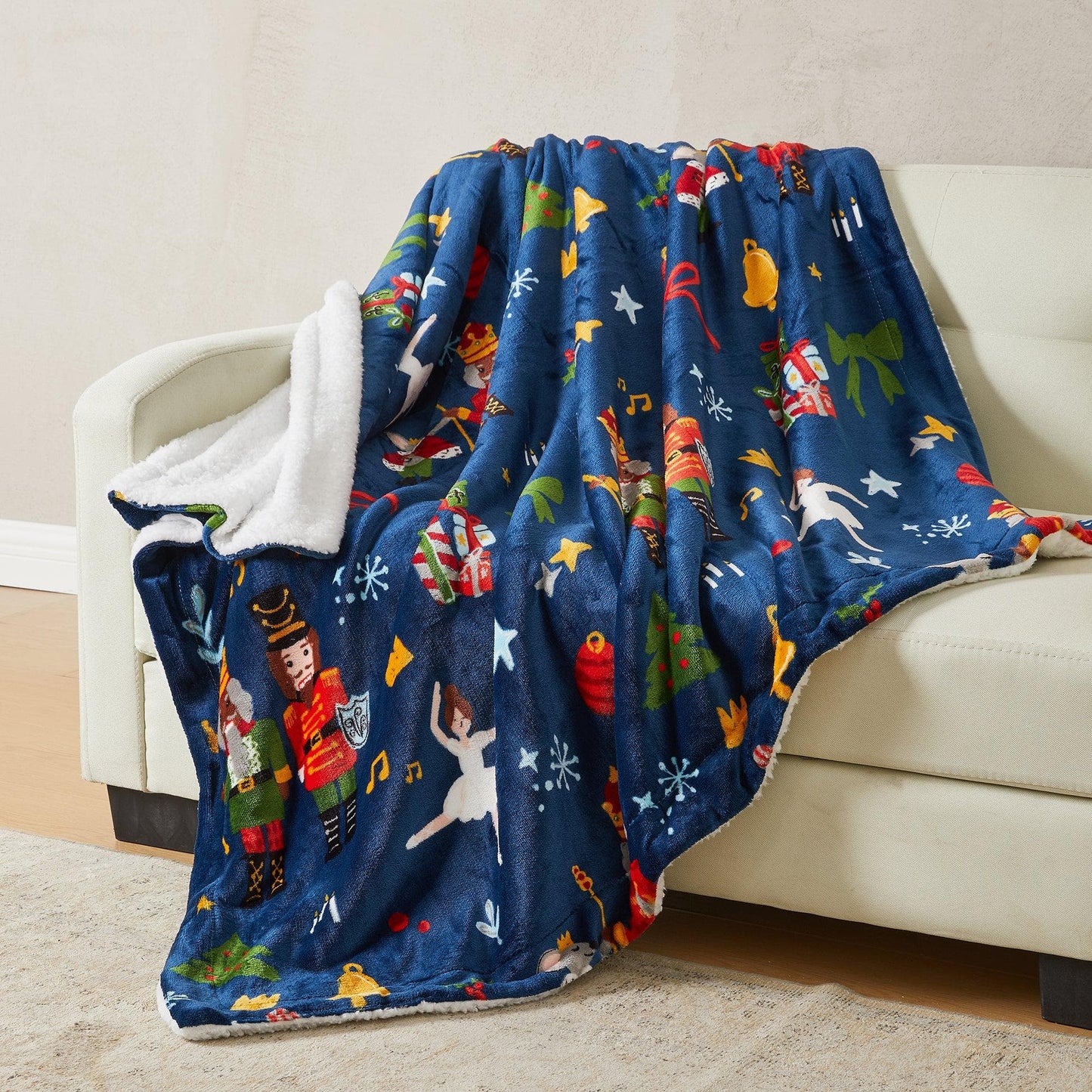Christmas Sherpa Throw Blankets - Christmas Themed Quilts