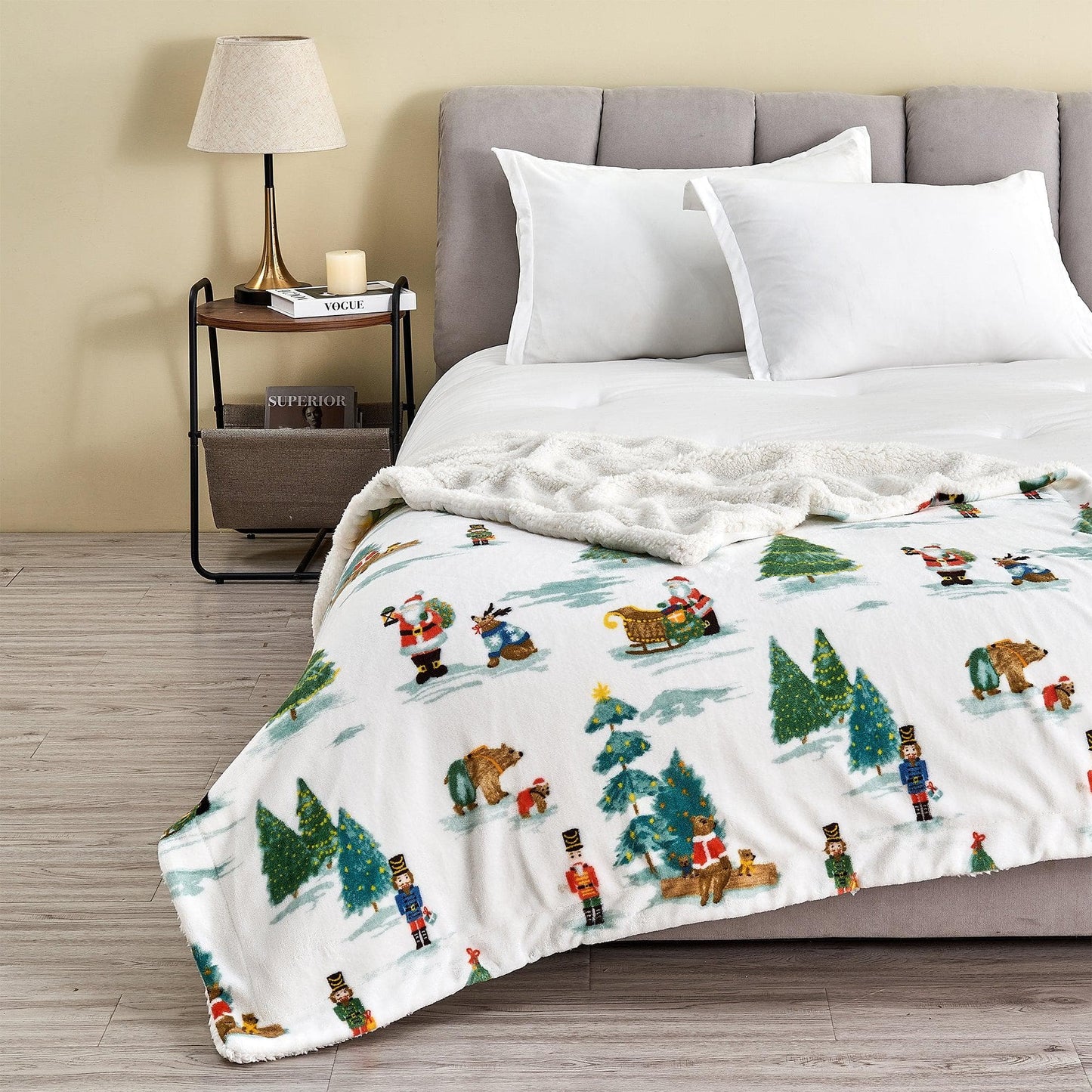 Christmas Sherpa Throw Blanket - Festive Christmas Themed Bedding
