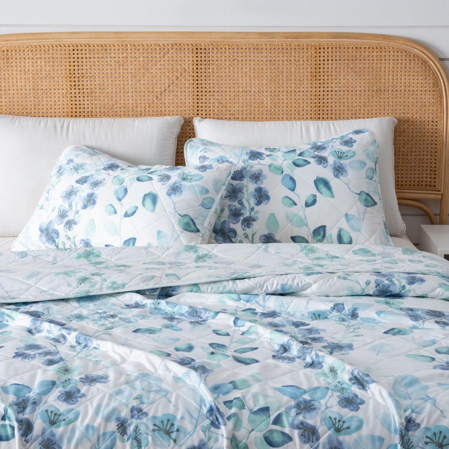 Blue & White Floral Quilt Set - Miranda Collection - Coastal Floral Bedding