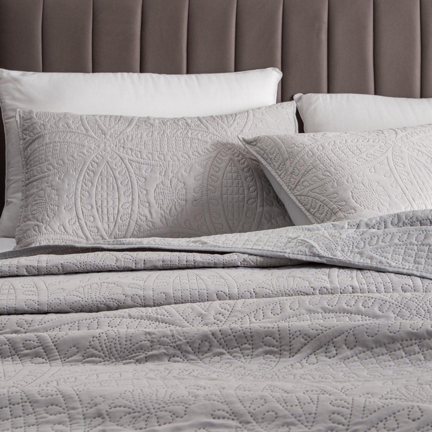 Oversized Coastal Medallion Quilt Set - Coastal Quilts