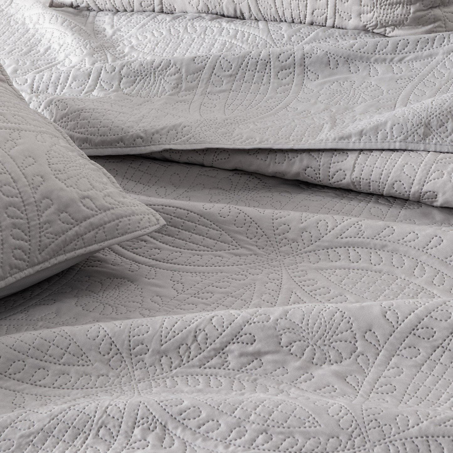 Oversized Coastal Medallion Quilt Set - Coastal Quilts