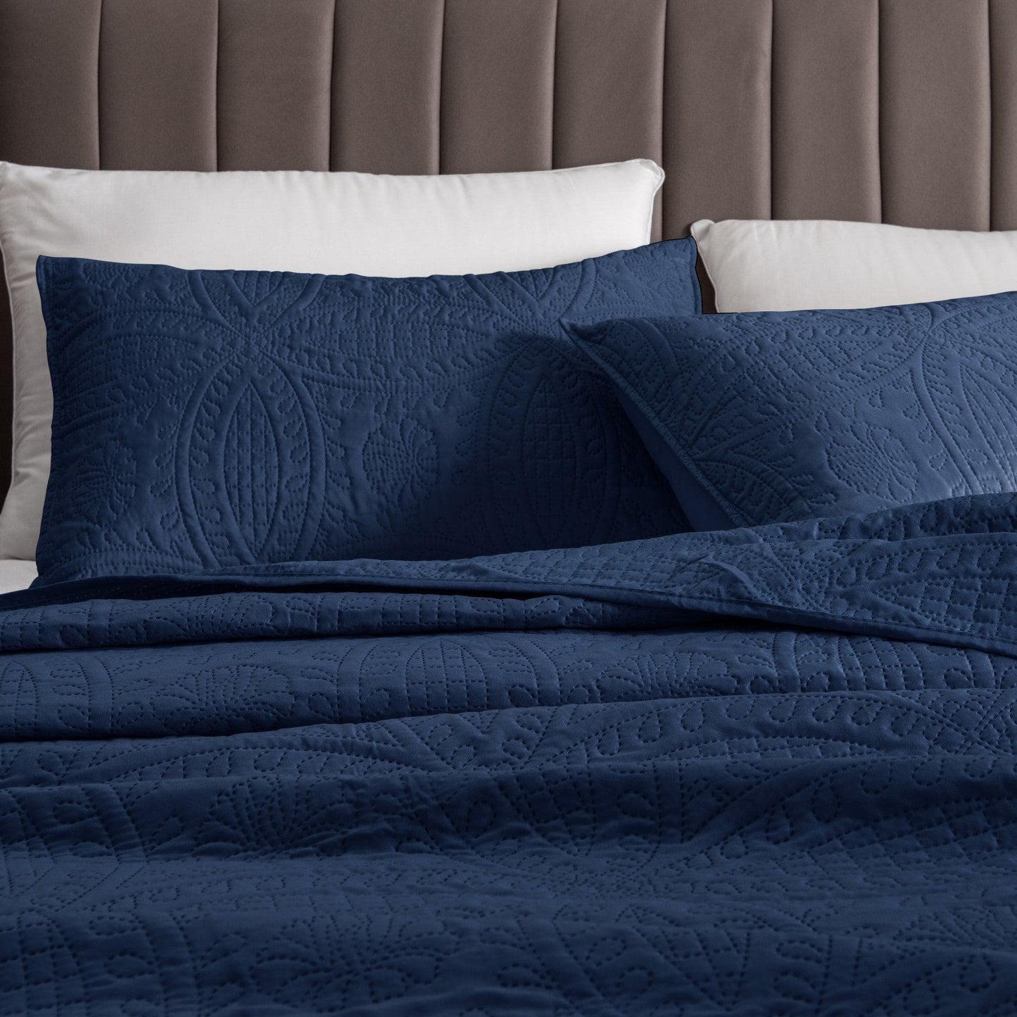 Oversized Coastal Medallion Quilt Set - Coastal Quilts