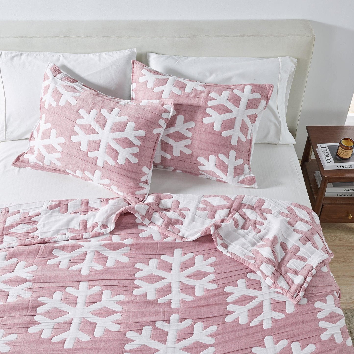 Matelassé Snowflake Quilt Set - Coastal Christmas Quilts