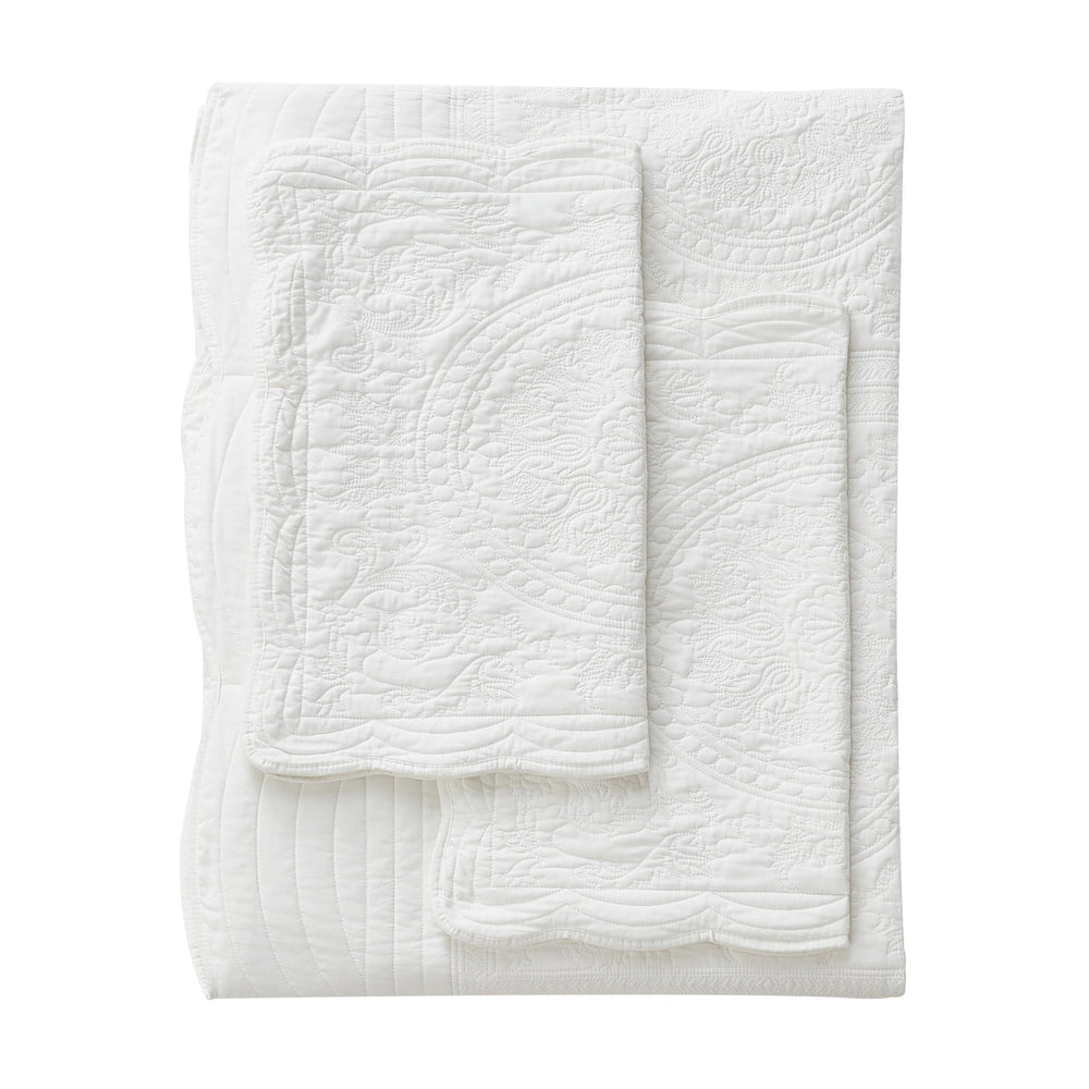 Isabella Cotton Quilt Set - White - Stunning Medallions And Scalloped Edges - Quahog Bay Bedding