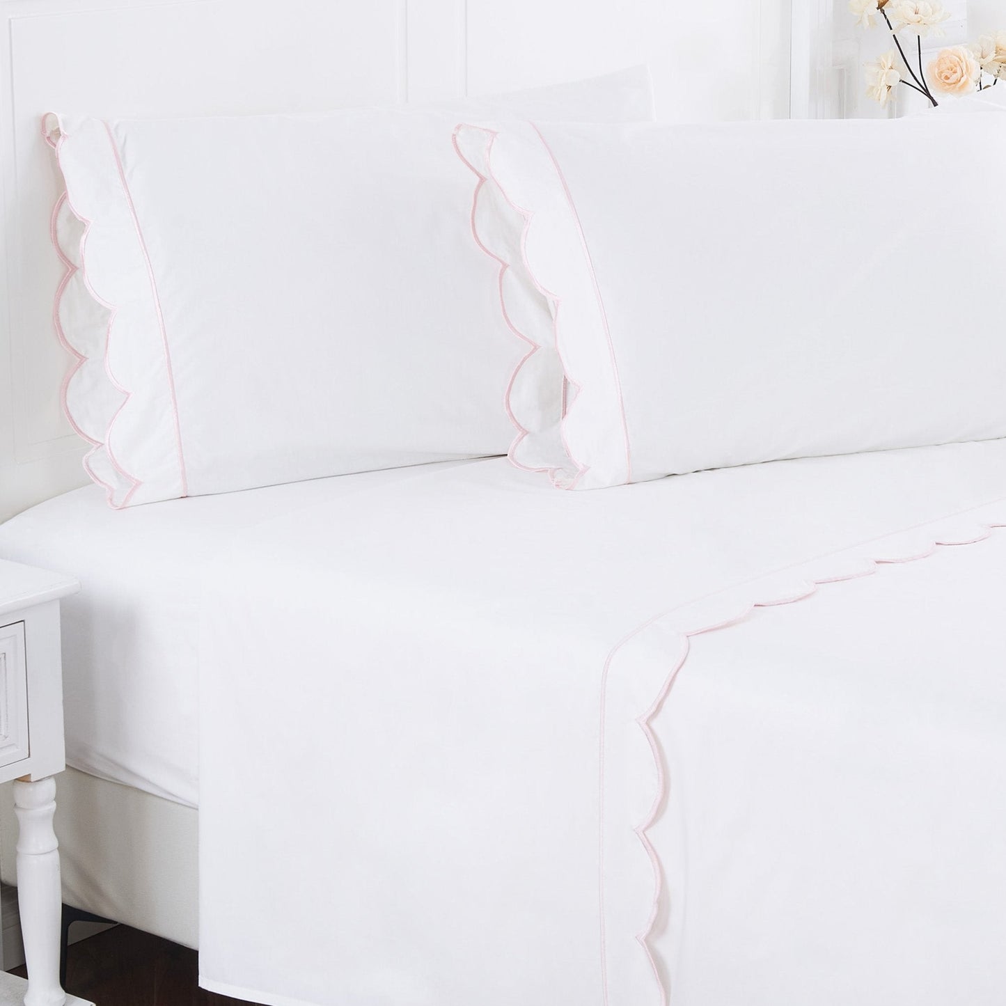 Coastal Scalloped Edge Embroidered 300TC Cotton Percale Sheet Set