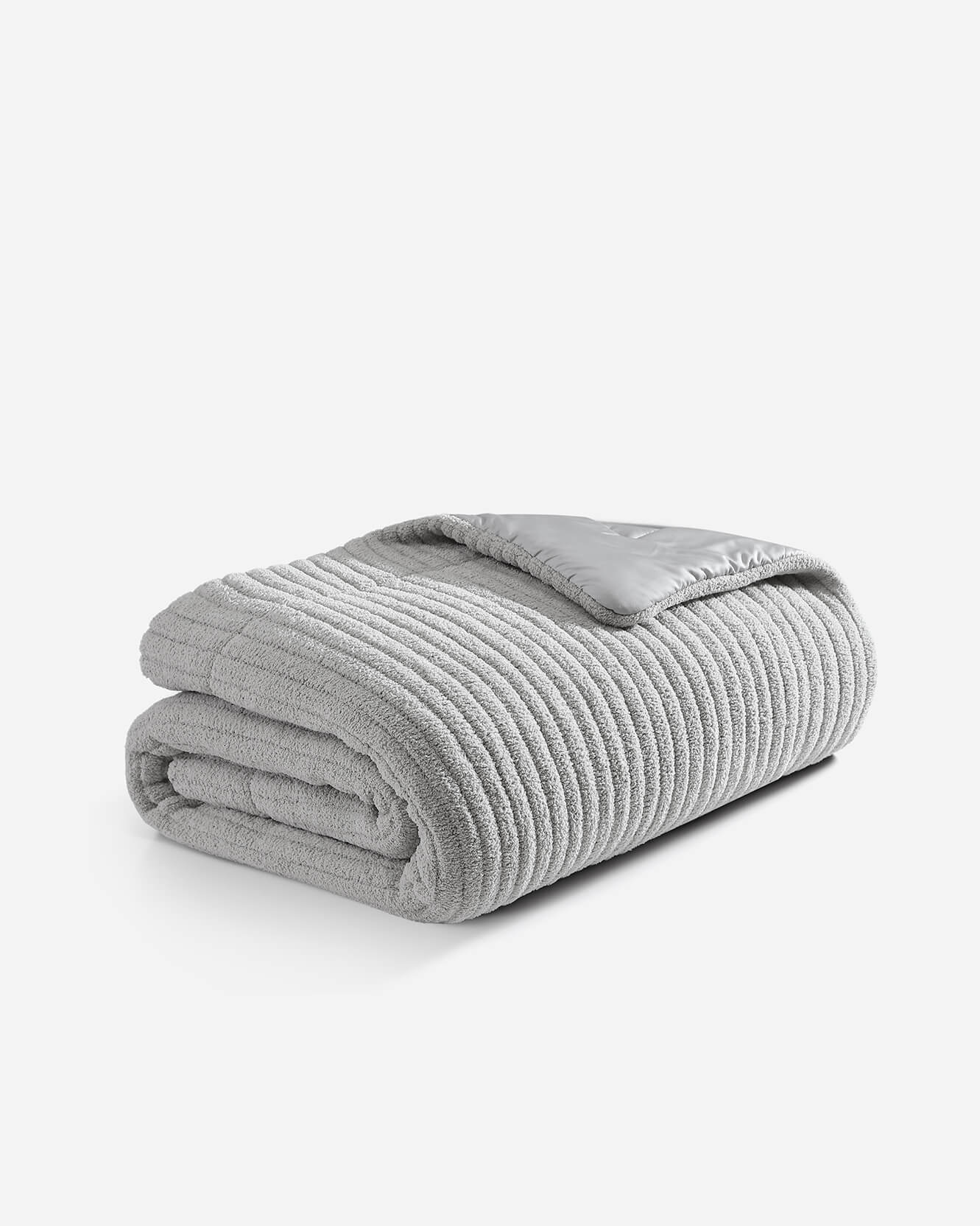 Snug Comforter With Piped Detailing - Sustainable Bedding - Quahog Bay Bedding