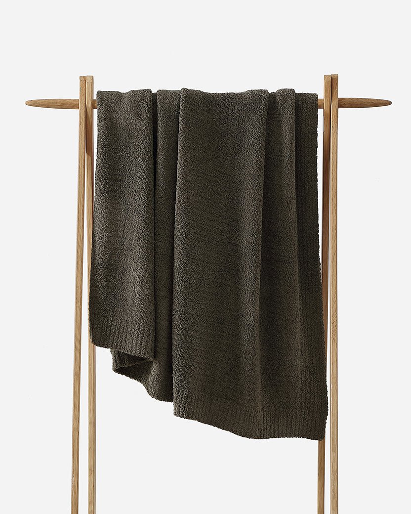 Snug Throw - Quahog Bay Bedding