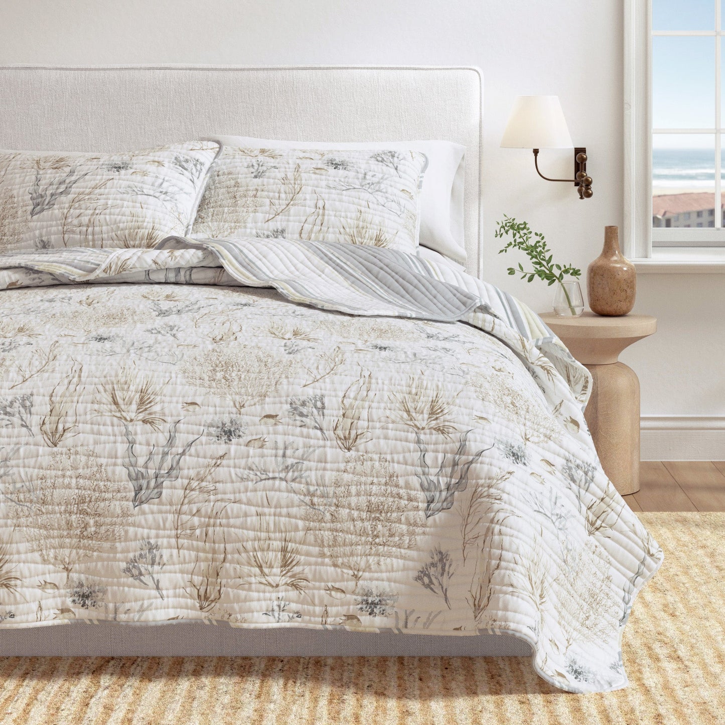 Coastal Coral Sea Maze Coastal Quilt Set - Coral Themed Bedding