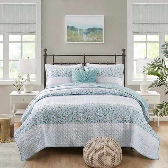 Madison Park Coastal Shabby Chic Seersucker Floral 4PC Quilt Set - Aqua, Blue & Green Hues - Quahog Bay Bedding