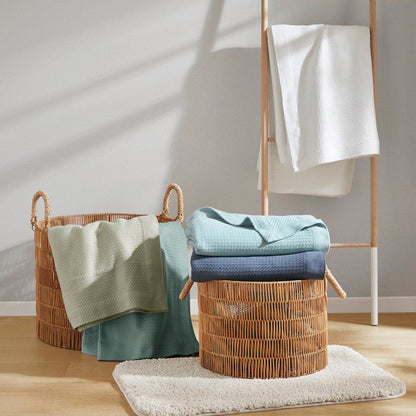 100% Egyptian Cotton Blanket - Ultra Soft Premium Blankets - White - Quahog Bay Bedding