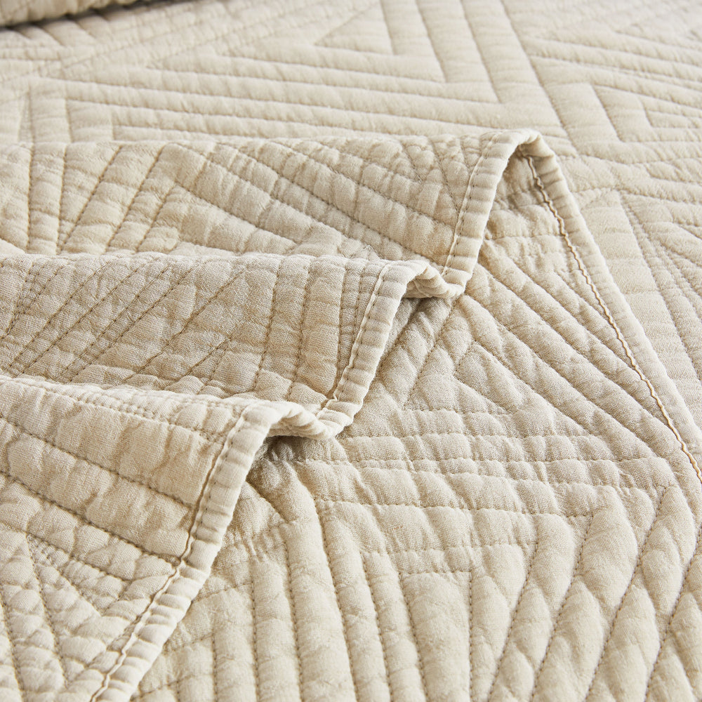 Dancing Triangles Stonewashed Cotton Quilt Set
