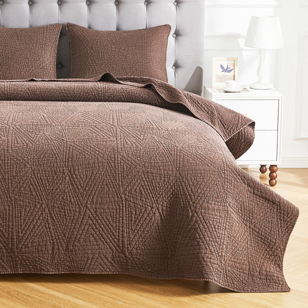 Dancing Triangles Stonewashed Cotton Quilt Set